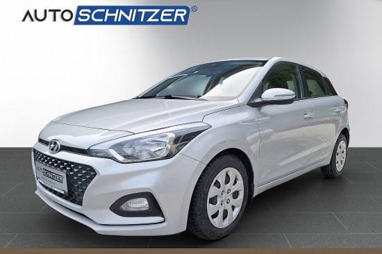 Hyundai i30 1,4 MPI Entry bei Auto Schnitzer in 